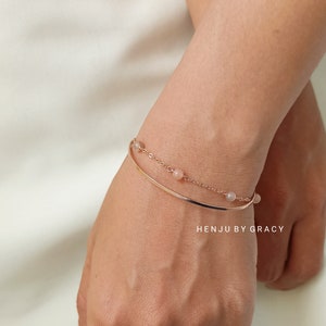 Modern Line Bracelet / Peach Moonstone Bracelet / Gold Bracelet / Satellite Bracelet