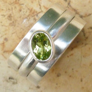 Natural Emerald Cut Peridot Ring - Sterling 925 Silver Stackable Ring (Sizes 5 To 12.5)