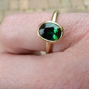 Green tourmaline recycled gold ring, green gemstone engagement ring image 3