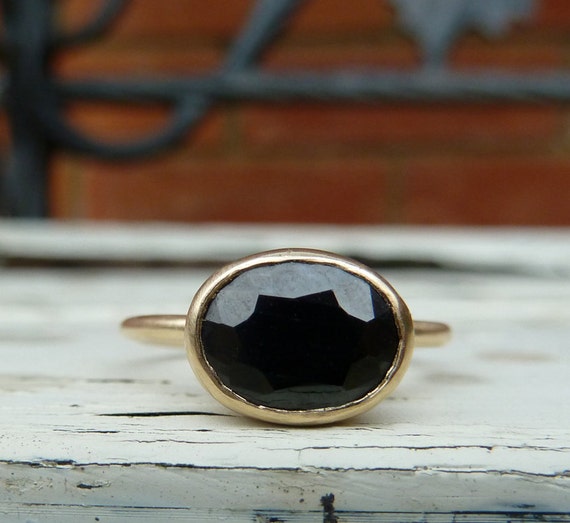 ring zwarte saffier gouden - Etsy België
