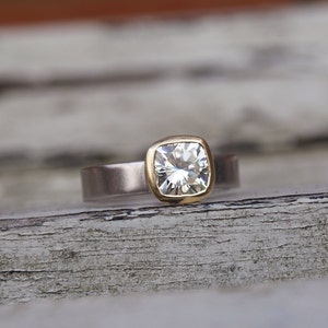 Cushion Cut Moissanite Solitaire Ring: 18ct Yellow Gold, Platinum Band image 5