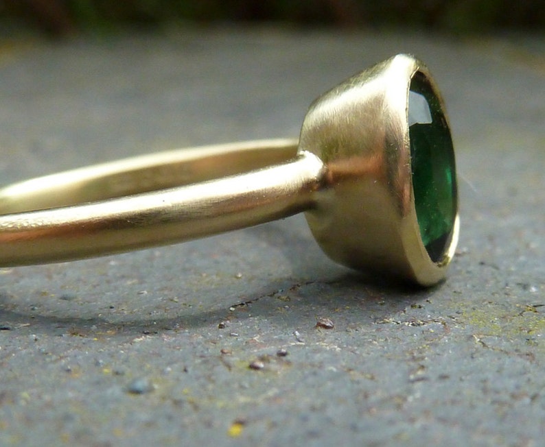Green tourmaline recycled gold ring, green gemstone engagement ring image 4