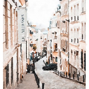 Puede incluir: Una pintura de acuarela de una calle estrecha en una ciudad europea. La calle est&aacute; bordeada de edificios altos con paredes blancas y marcos de ventanas marrones. La calle est&aacute; vac&iacute;a, excepto por unos pocos coches aparcados en el lateral. La calle sube en pendiente y los edificios del lado izquierdo de la calle tienen un cartel que dice "La Versace".