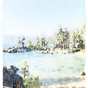 以下が含まれることがあります： 手前に小さな島のある湖の風景を描いた水彩画。島には木々と岩が覆われている。湖は薄い青色で、空も薄い青色である。