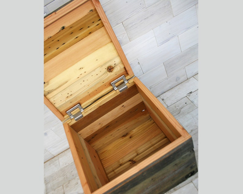 Barn Wood Box 24 x 24 x 24 Etsy