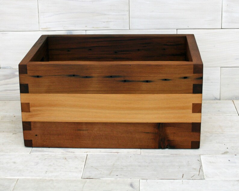 Reclaimed Cedar Box Joint Crate 18 X 12 X 9 Etsy