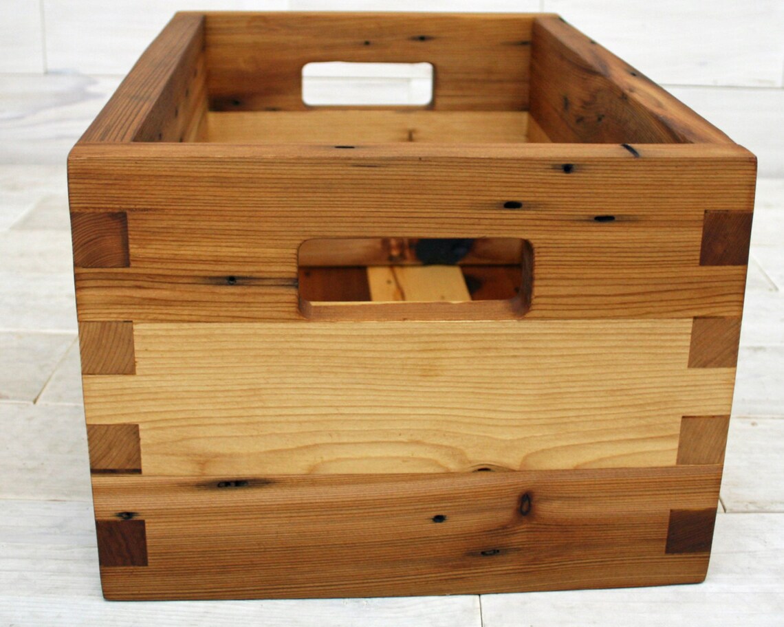 Reclaimed Cedar Box Joint Crate 18 X 12 X 9 Etsy