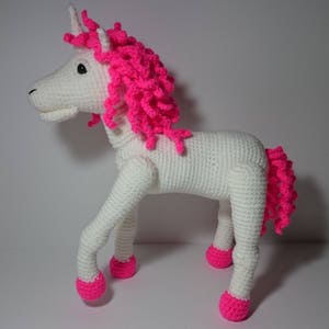 DEUTSCHE PDF Häkelanleitung Amigurumi Einhorn Luna image 1