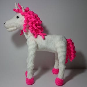 DEUTSCHE PDF Häkelanleitung Amigurumi Einhorn Luna image 2