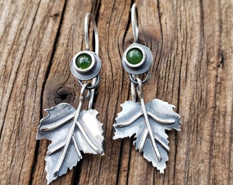 Maple Leaf Earrings, Dangle Earrings, Aventurine Earrings, Leaf Earrings, Nature Earrings, Green Earrings, Aventurine Dangles, Leaf Earrings