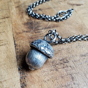 Acorn Necklace, Silver Acorn, Acorn Pendant, Oak Pendant,  Acorn Jewelry, Oak Necklace, Nature Necklace, Tree Necklace