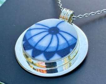 Blue Danube China pendant