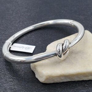 NEW Brighton Interlok Single Knot Silver Hinged Bangle Bild 4