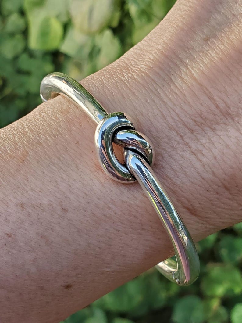 NEW Brighton Interlok Single Knot Silver Hinged Bangle Bild 1