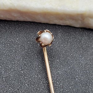 14k Real Yellow Gold Vintage Antique Genuine Pearl Hat Pin / Stick Pin
