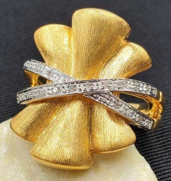Fai Po Jewelry FP Solid 14k Gold Diamond Crossover Resin Filled