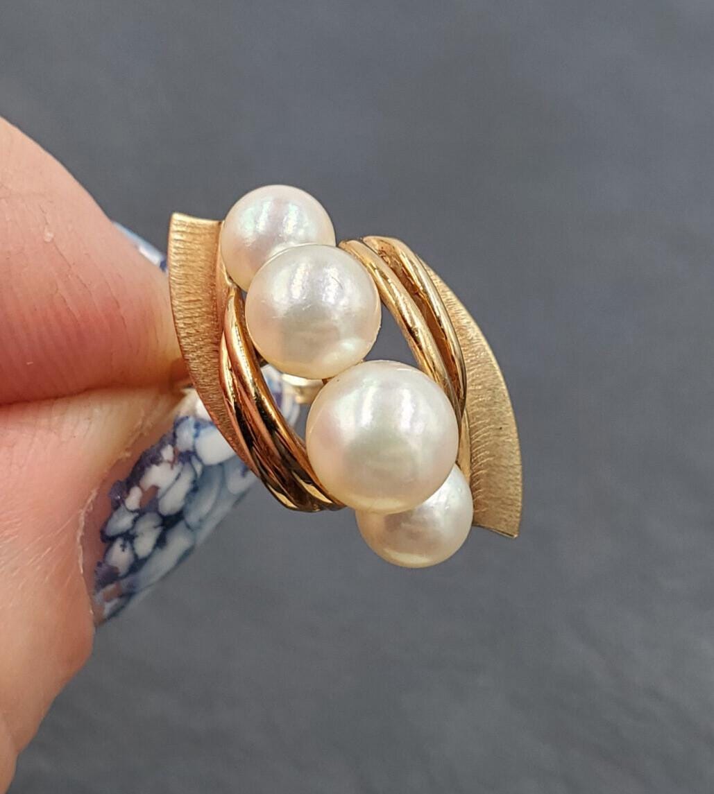 【なこさん専用】MIKIMOTO 真珠 スタッドピアス 専用ケース付き Mikimoto Pearl Box - Etsy