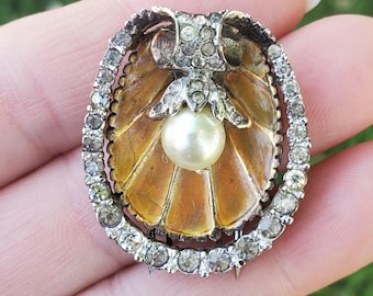 Vintage 1940s DEROSA 925 Sterling Silver Enamel Shell Clam Fur Clip