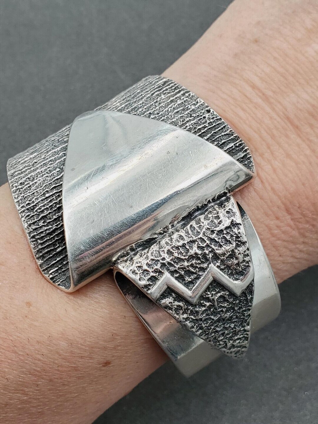 Elevating Vintage Navajo Bisbee Or Persin Turquoise Native American Jewelry Silver Leaf Ring Old Elevating Vintage Navajo Bisbee Or Persin Turquoise Native American Jewelry Silver Leaf Ring Old