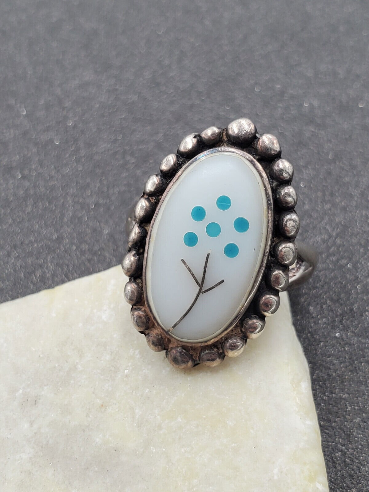 アクセサリー Zuni Ring Charolte Dista Size 8 Zuni Thunderbird inlay ring by Breon Wallaka - 4L24H