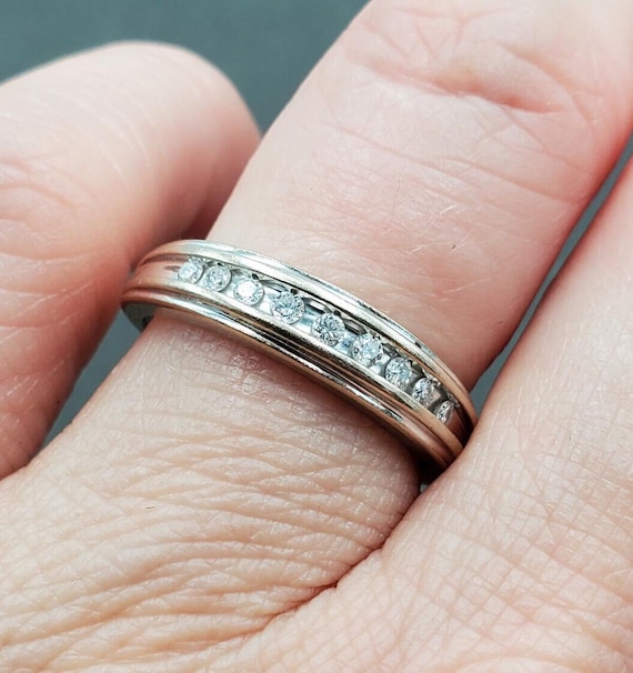 KEEPSAKE Solid 14k White Gold Channel Set Diamond Anniversary