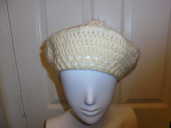 1970s Vintage Beret Crochet with Pompom Cream Col… - image 5