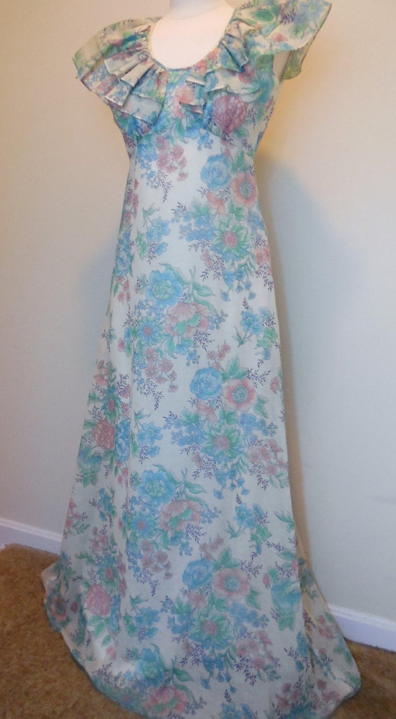 1970s Vintage Maxi Dress Ruffled Floral Summer - image 5