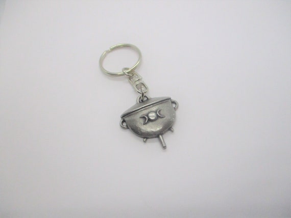 Pewter cauldron keychain: cute solid pewter and s… - image 1