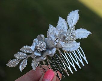 Silver Rhinestone Flower Bridal Comb/ Wedding Comb