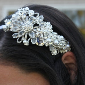 Vintage Hollywood Glamour Rhinestone and Pearl Flower Bridal Headband / Bridal Hair band image 3