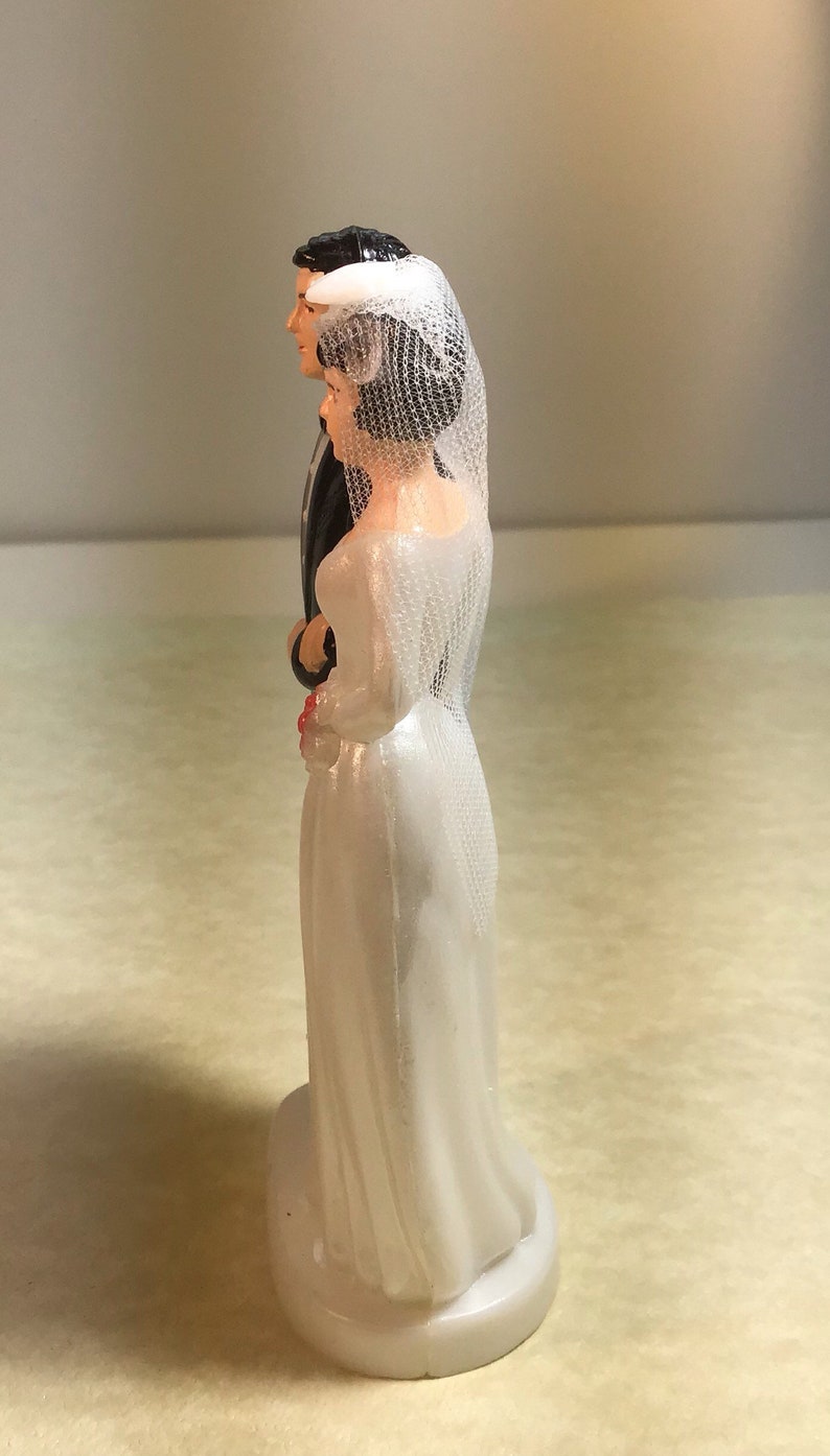 1950's Bride and Groom Cake Topper / 1950's Wedding image 3