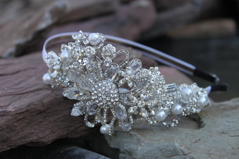 Vintage Hollywood Glamour Rhinestone and Pearl Flower Bridal Headband / Bridal Hair band image 4