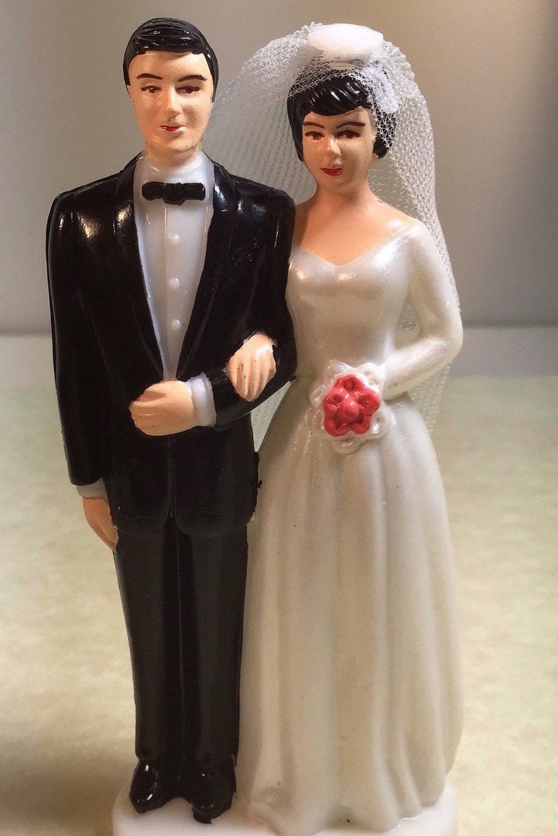 1950's Bride and Groom Cake Topper / 1950's Wedding image 1