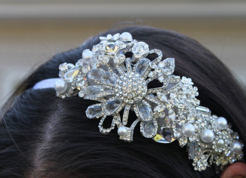 Vintage Hollywood Glamour Rhinestone and Pearl Flower Bridal Headband / Bridal Hair band image 2