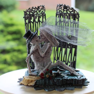 Halloween Wedding topper / Bride and Groom Ghoul Cake Topper/ Skeleton Cake Topper/ Halloween/ Day of the Dead