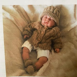Patrón de tejido para muñeca recién nacida renacida, cárdigan, gorro, pantalones y patucos, descarga instantánea, tejido fácil