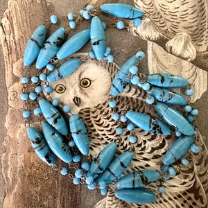 Long 39” single strand of authentic vintage 1920s-era colorful turquoise blue glass beads, long flapper necklace, beautiful color!