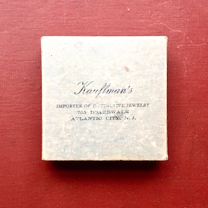 Atlantic City, NJ boardwalk antique jewelry display box / RARE