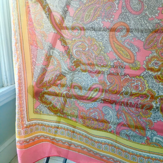 Giant 1960s pink paisley scarf - image 5
