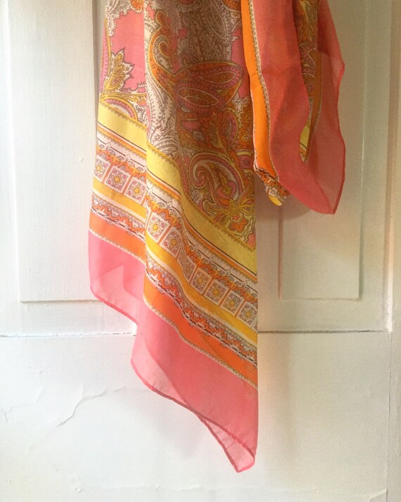 Giant 1960s pink paisley scarf - image 6