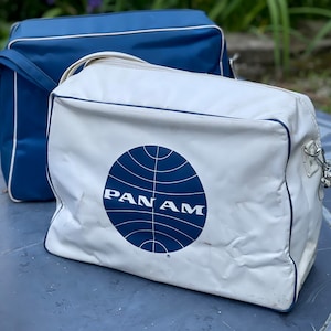 Real Vintage 1970's Travel Bag Pan Am Airline Bag Carry on Bag