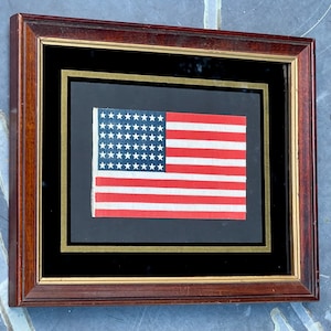 Beautiful  authentic antique American Flag 48 stars cotton gauze 1920 perfectly presented in antique period frame