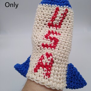 Pattern Only. Rocketship Bath Mitt. Crochet pattern PDF in American crochet terms.
