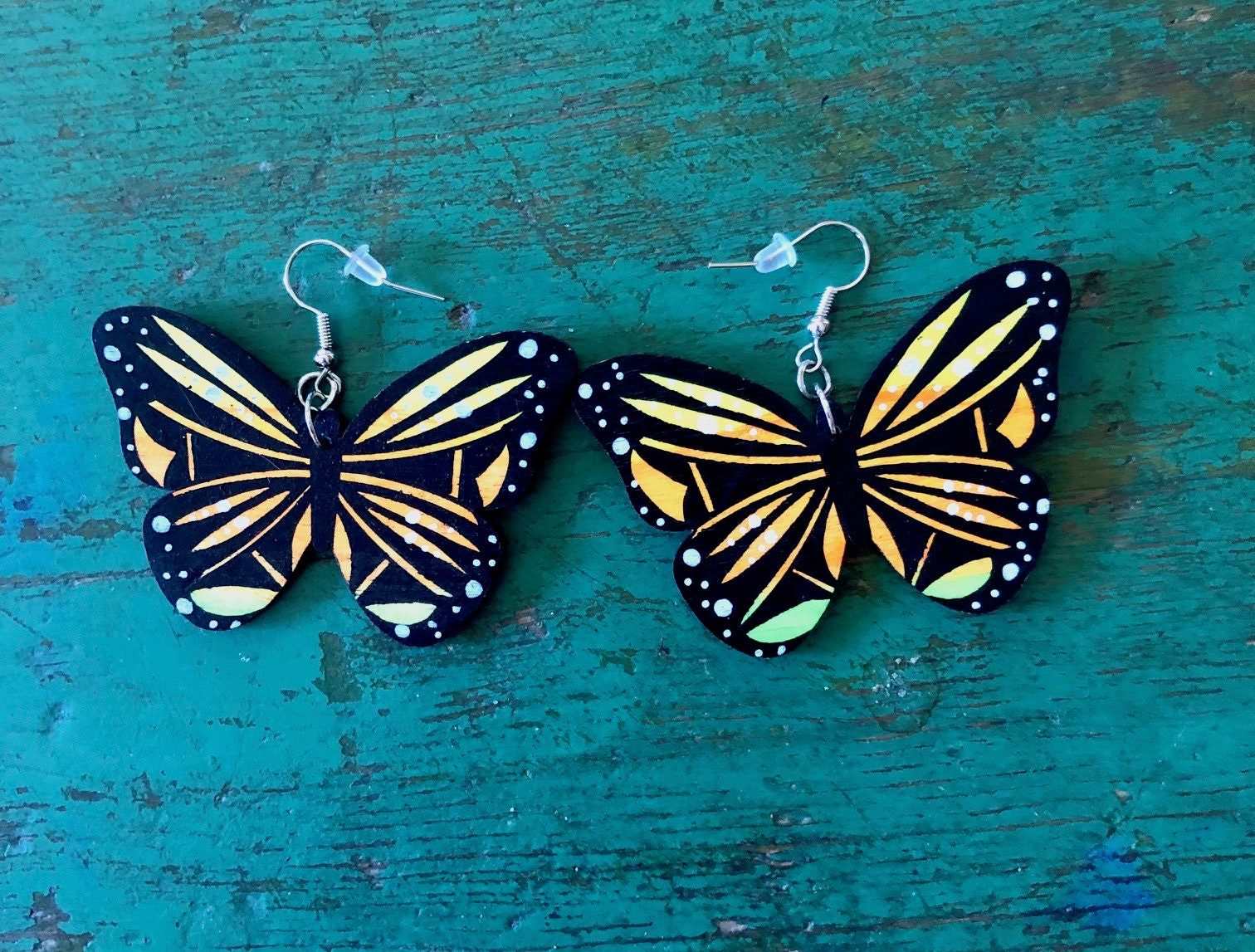 Boucles D'oreilles Papillons En Bois GAS - Avec Cristaux, Dorées, Occasion