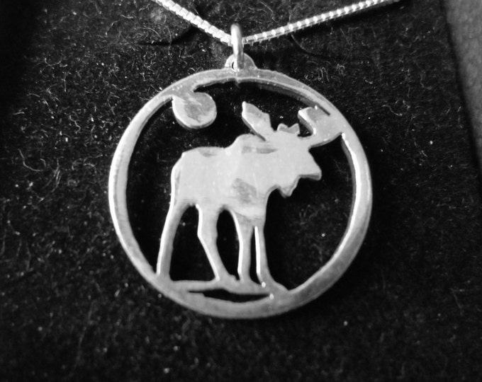Moose necklace quarter size w/sterling silver chain