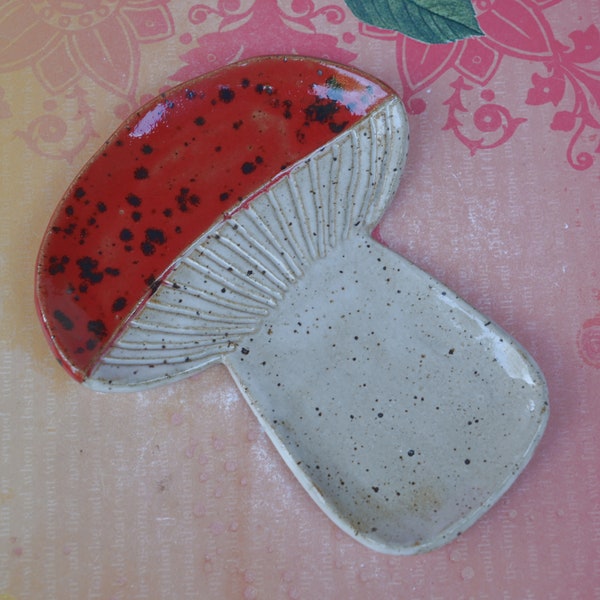 Mushroom spoon rest. Mushroom soap holder. Tea bag rest. Trinket dish. Mushroom ring holder. Teaspoon rest. Trinket dish. Tea light holder