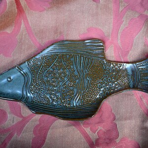 Fish platter. Fish tray. Sushi plate. Handmade fish platter. Fish plate. Sushi tray. Hand carved ceramic fish platter. Flounder plate