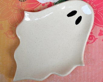 Ghost spoon rest. Spooky soap holder. Ring holder. Tea bag rest. Halloween decoration. Trinket dish. Spooky tea light holder. Teaspoon rest