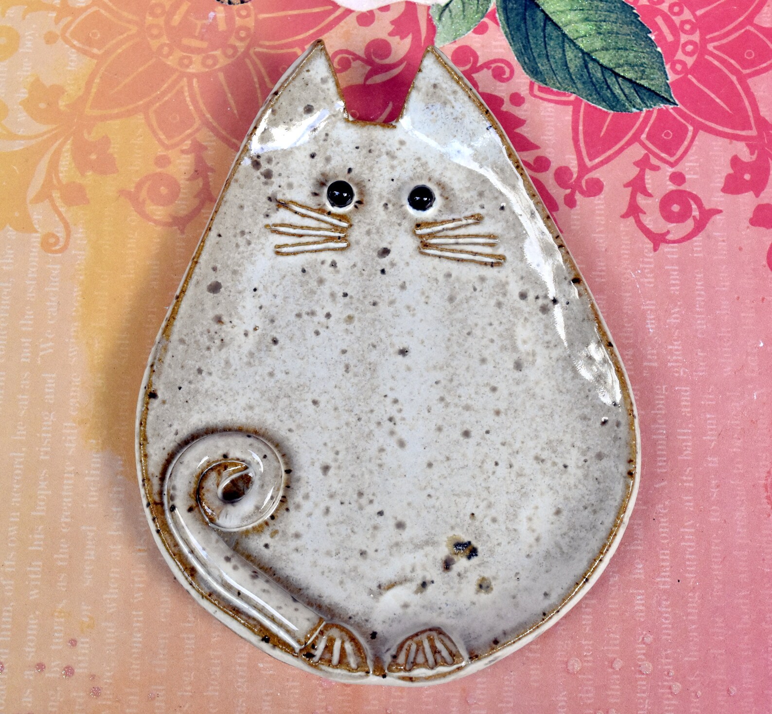 Cat spoon rest. Ceramic cat jewelry holder. Cat plate. Cat Etsy
