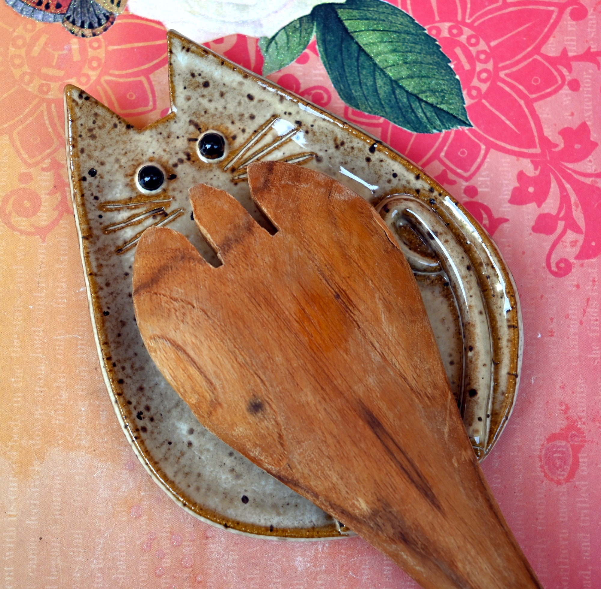 Cat spoon rest. Ceramic cat jewelry holder. Cat plate. Cat Etsy